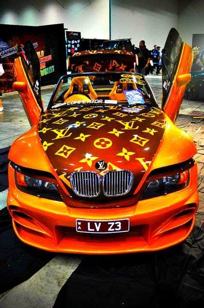 lv car wrap
